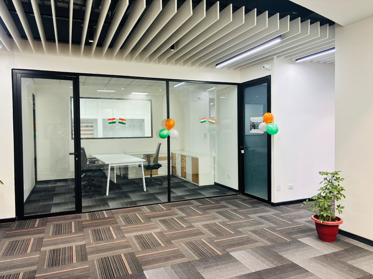 Creative Small Office Interior Design